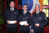 Dieter Ohsam und Giuliano Russo mit Kommandant Jürgen Jonetzko